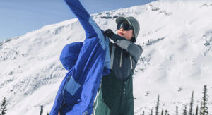 a-comfortable-womens-ski-jackets